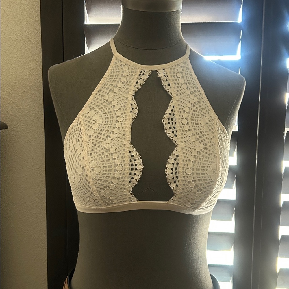 Victoria's Secret Lace Halter Bralette in Cream